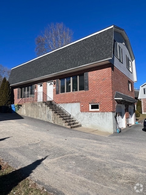 Building Photo - 1521 Highland Ave