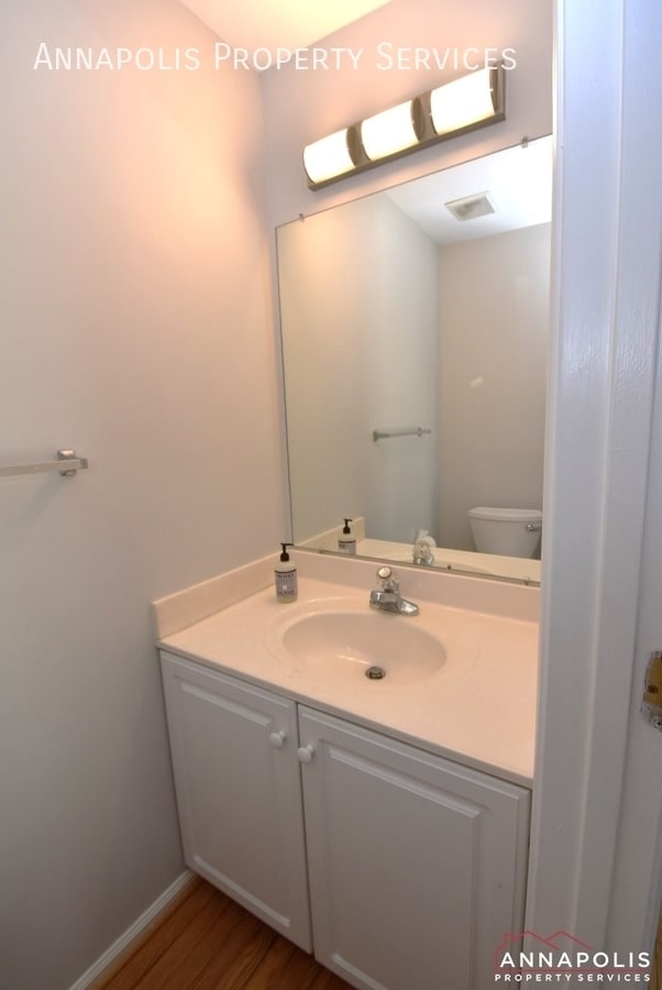 Building Photo - 619 Puritan Ct