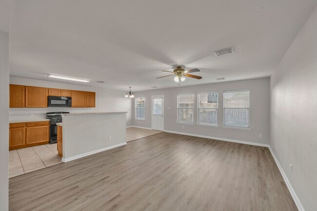 Building Photo - 9518 Milas Way