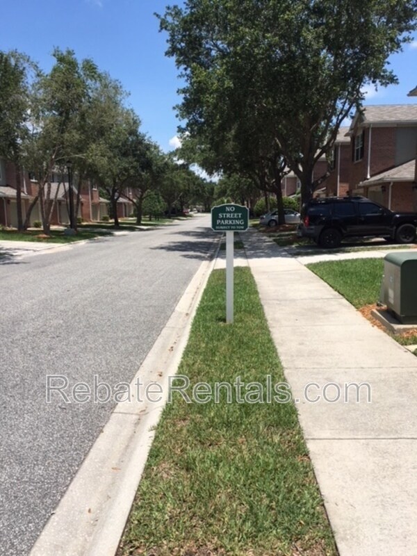 Building Photo - 11141 Castlemain Cir S