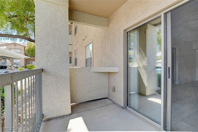 Building Photo - 8000 W Badura Ave