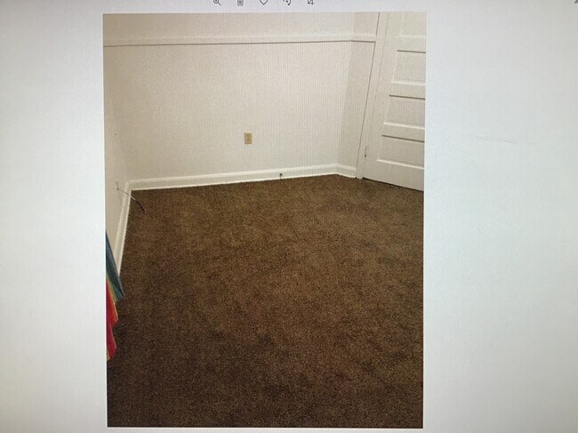 1st bedroom - 2737 Knox Ave