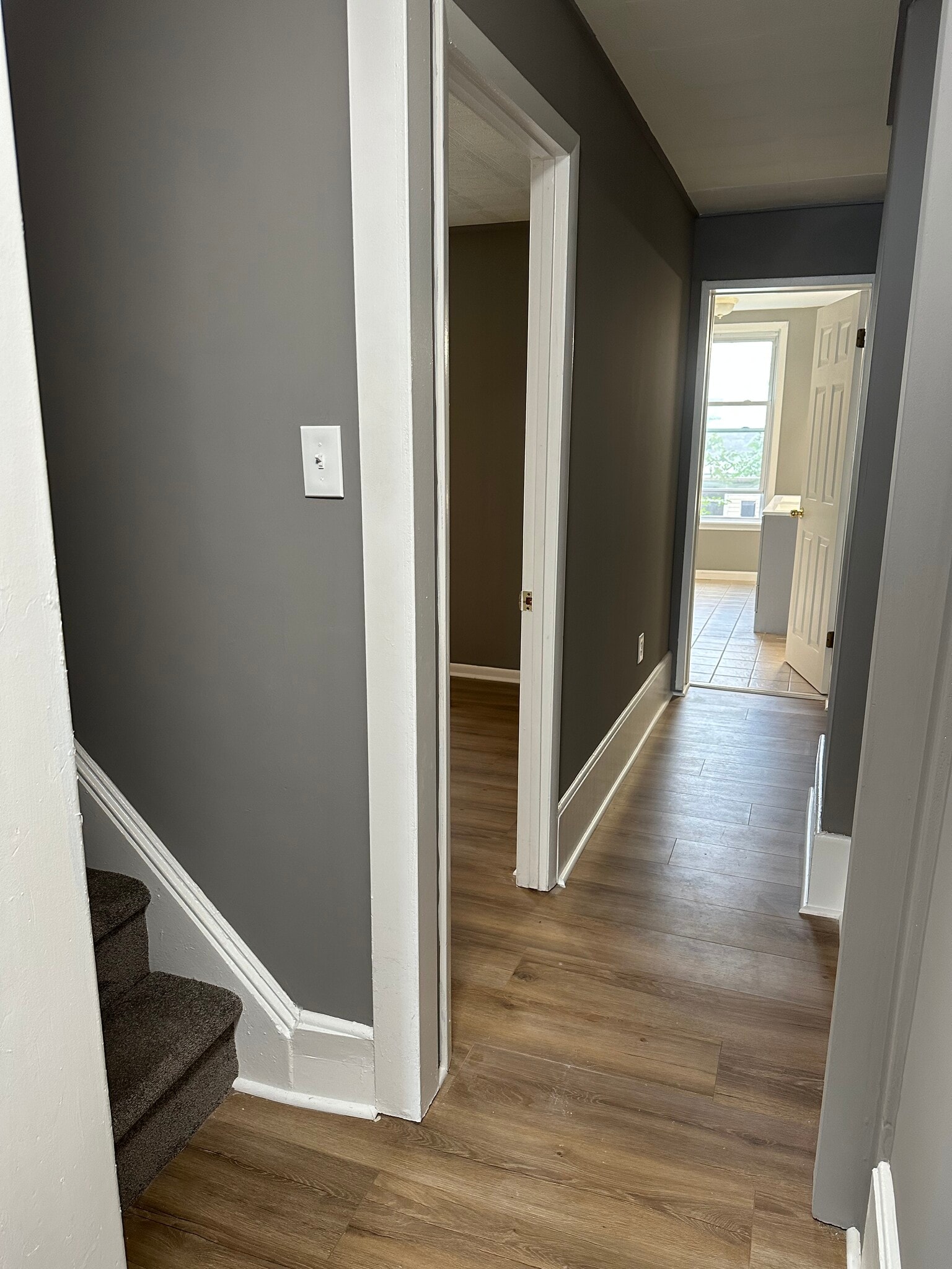 Building Photo - 204 Baldwin St