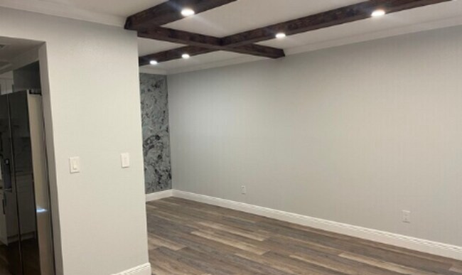 Building Photo - 2904 Lichen Ln