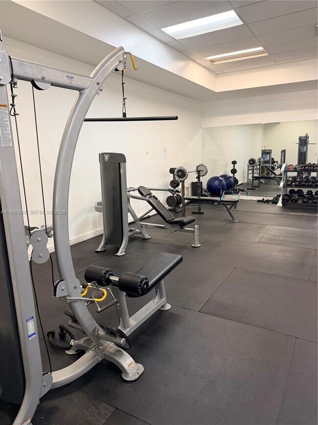 Building Photo - 501 E Dania Beach Blvd