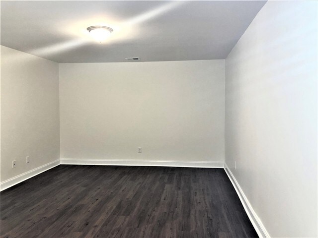 Building Photo - 317 Golf Rd