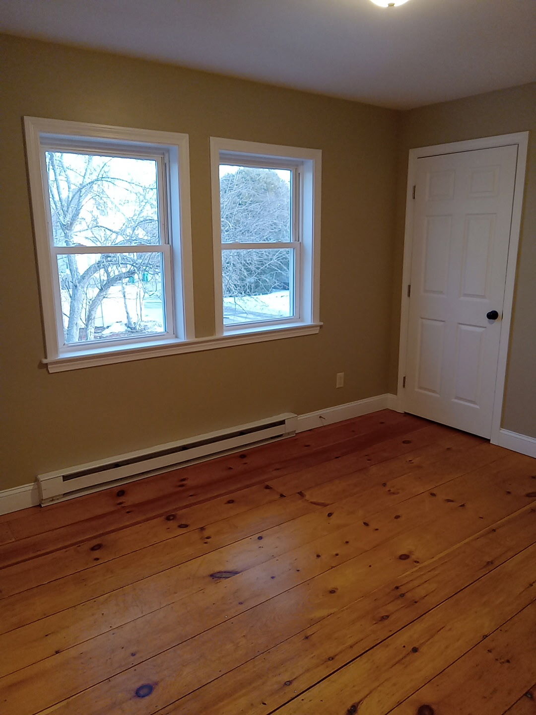 Building Photo - 58 Maple St