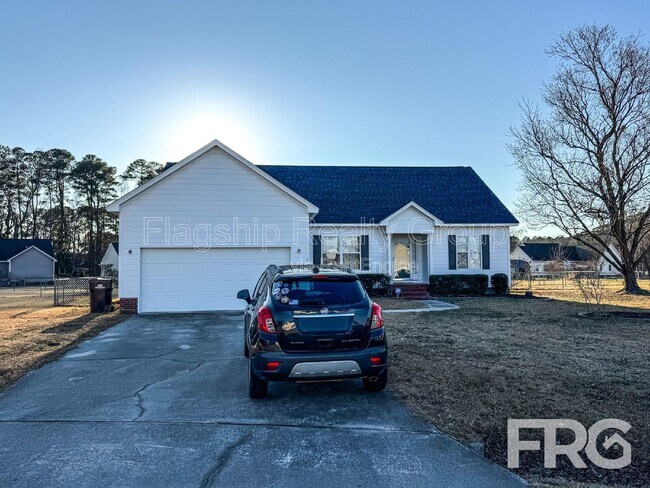 Building Photo - 103 Thomick Pl