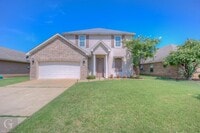 Building Photo - 506 Linnhurst Dr