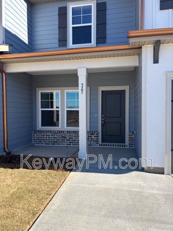 Building Photo - 527 Yuma Ln