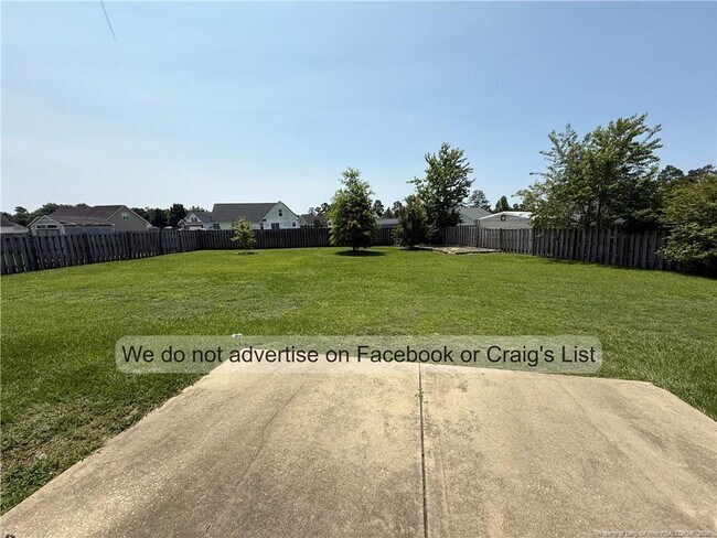 Building Photo - 421 Ivywood Ln