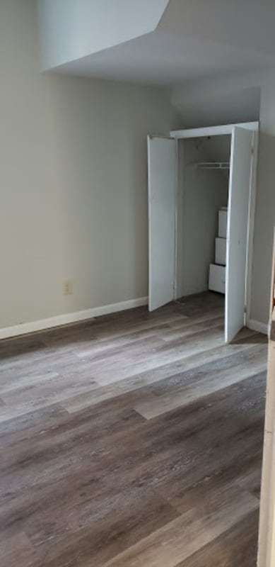 Building Photo - 272 Parkdale Ave