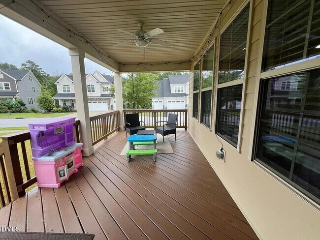 Building Photo - 267 Crestmont Ridge Dr