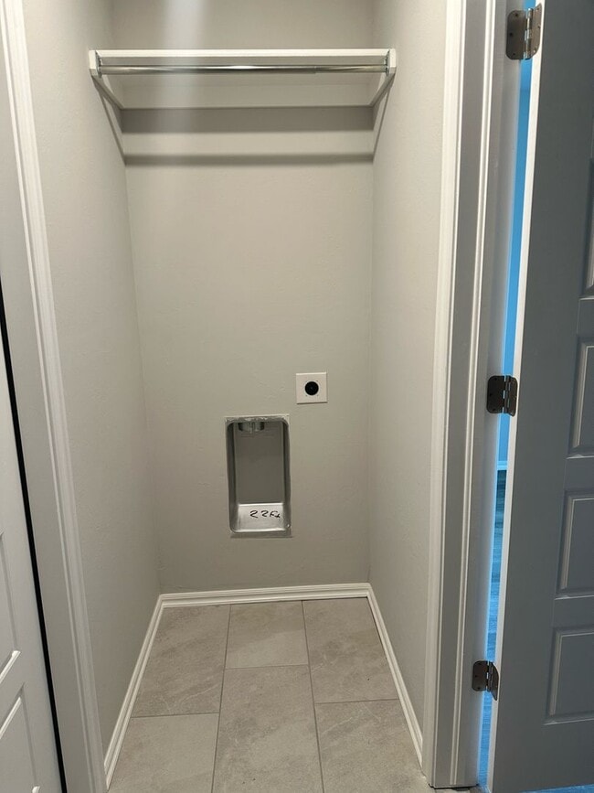 Building Photo - 1st Month Free!