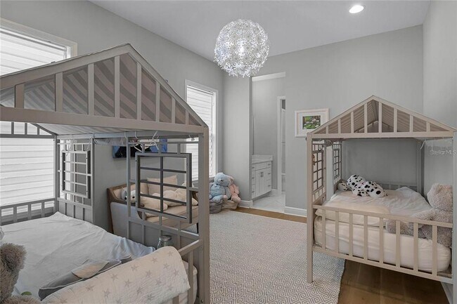 Building Photo - 1118 Estancia Wds Lp