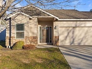 Building Photo - 7806 W 5th Ave