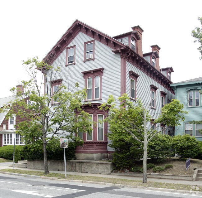 Building Photo - 90 S Angell St