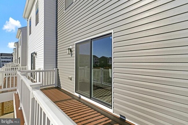 Building Photo - 313 Soft Rush Ln