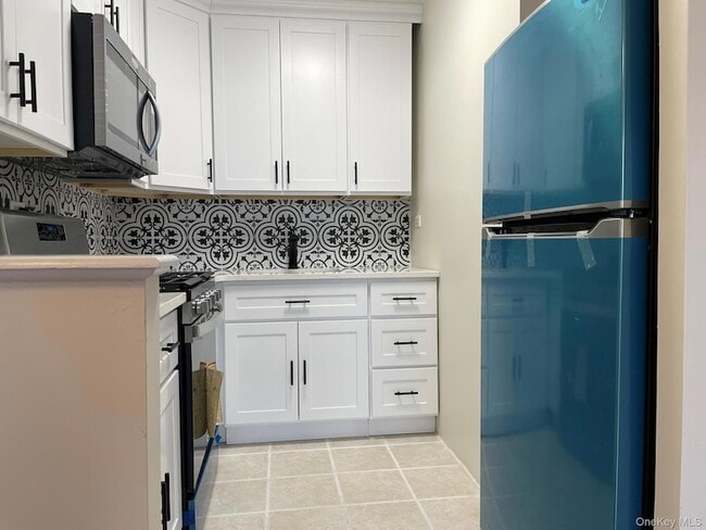 Building Photo - 301 W 110th St