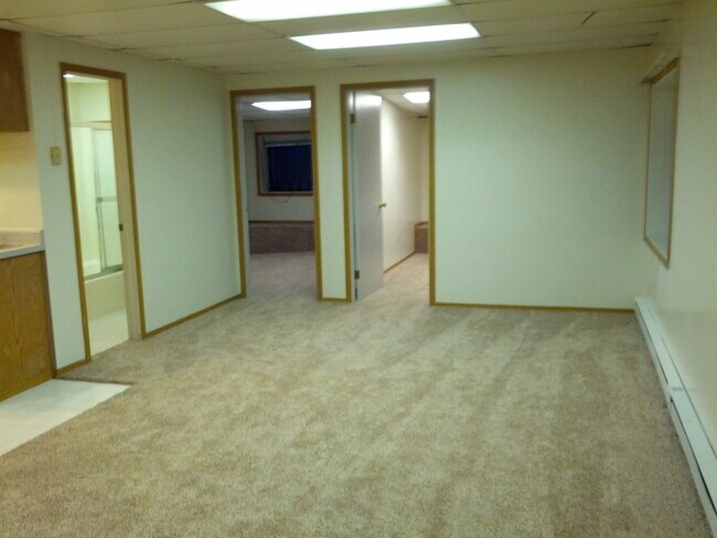 Building Photo - 31 Andrea Dr