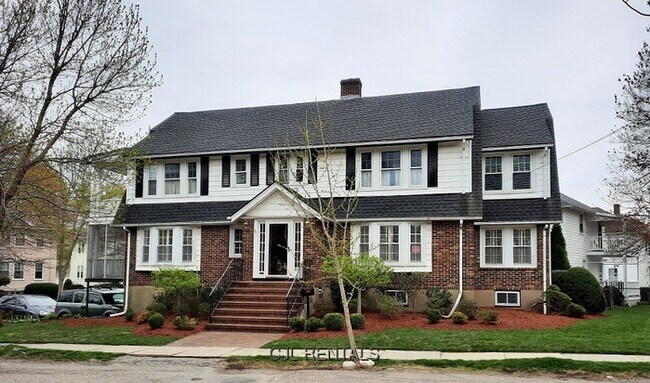 Primary Photo - 66 Elm St