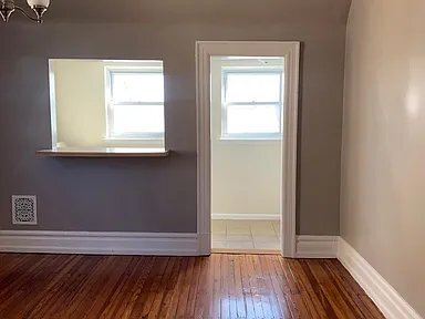 Building Photo - 242 Harvey St