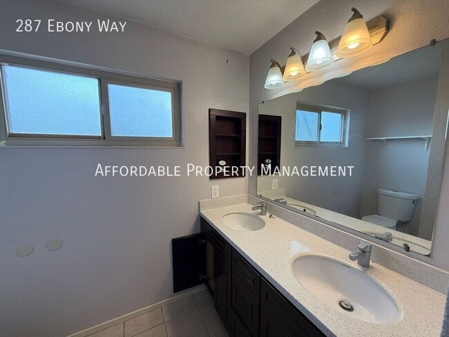 Building Photo - 287 Ebony Way