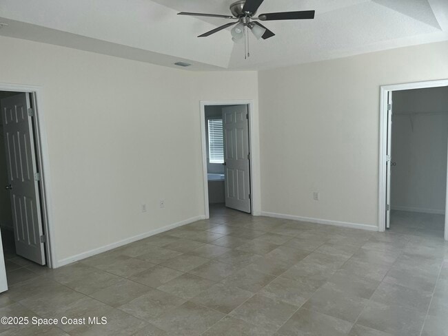 Building Photo - 1343 Musgrass Cir