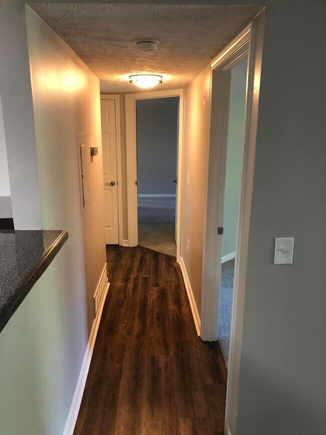 Building Photo - 5536 Cedar St