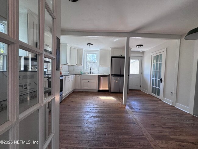 Building Photo - 2786 Fieldston Ln