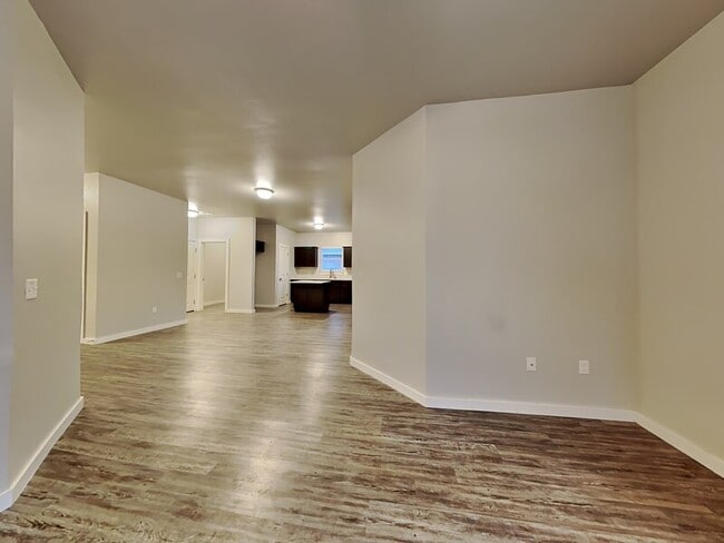 Building Photo - 14308 Peach Tree Dr