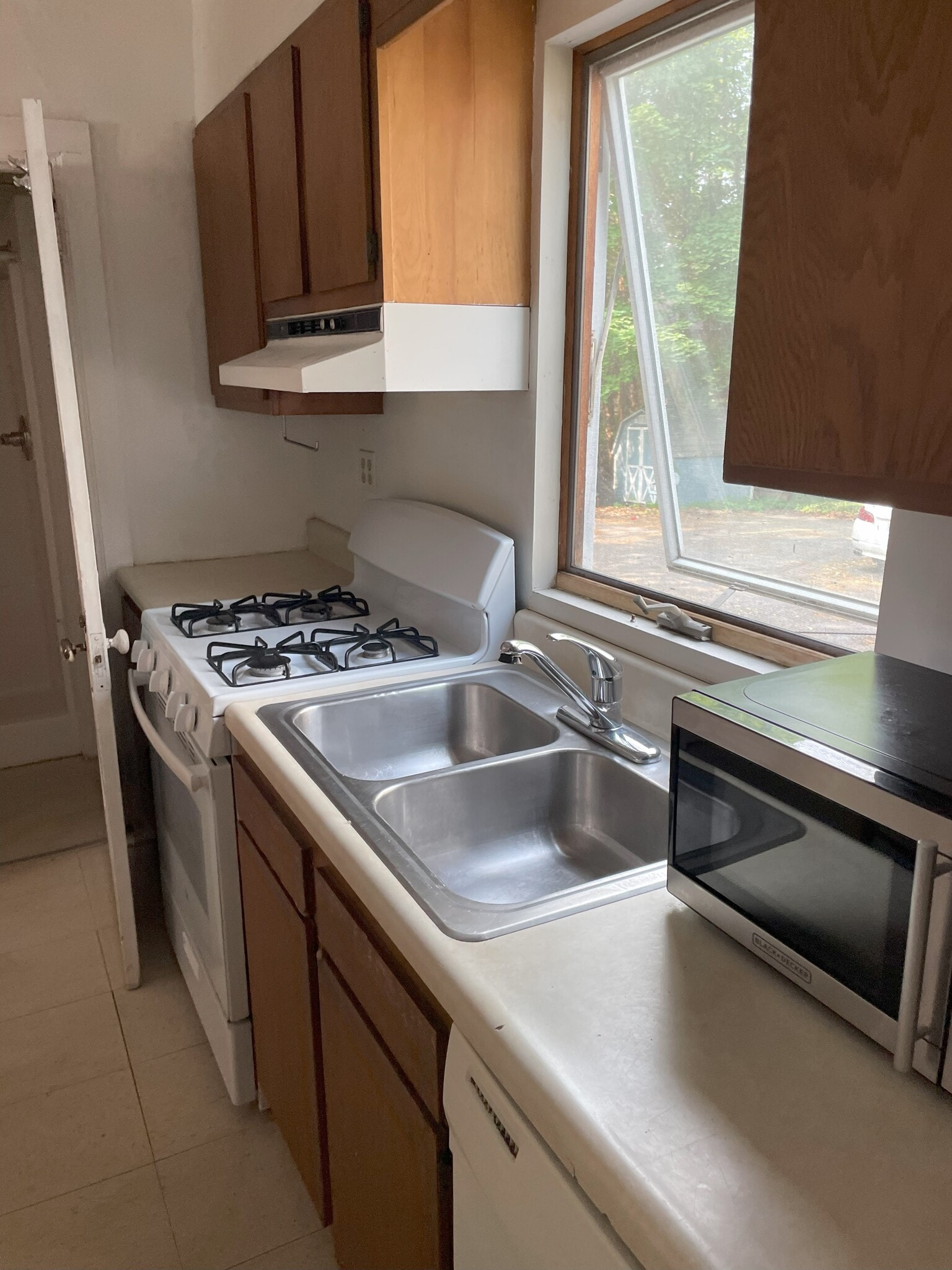 Building Photo - 505 Dryden Rd