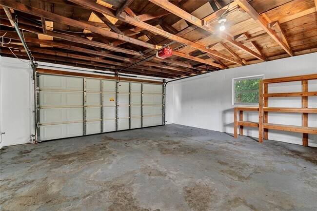 Building Photo - 312 Lagoon Dr