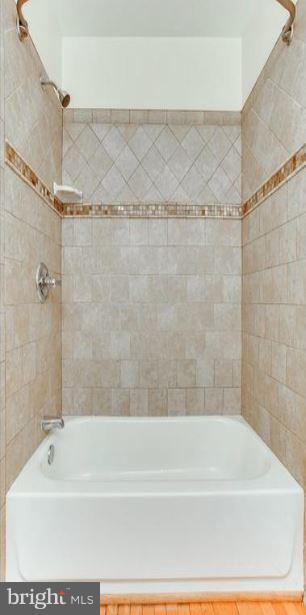 Building Photo - 7803 Brookview Ct