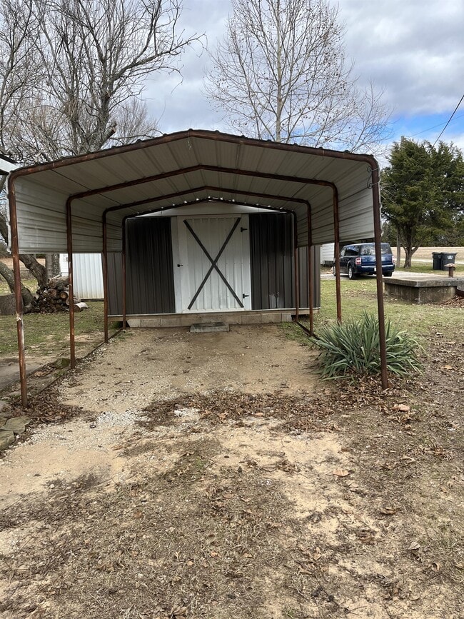 Building Photo - 16550 County Rd 1560