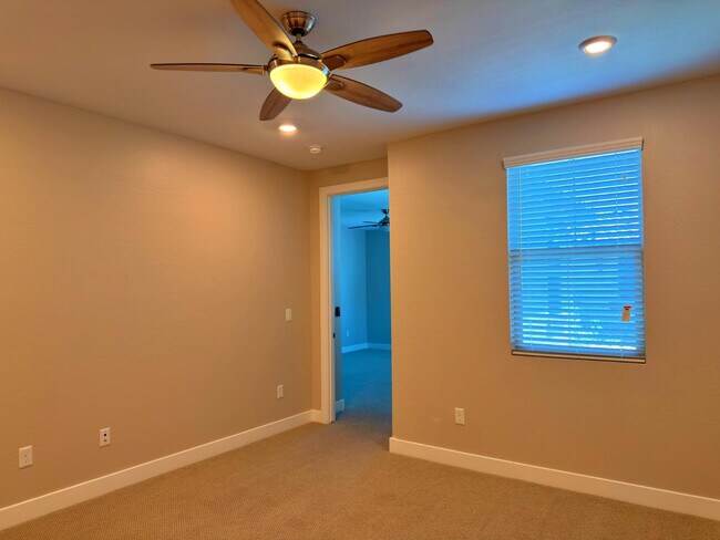 Building Photo - 3855 S McQueen Rd