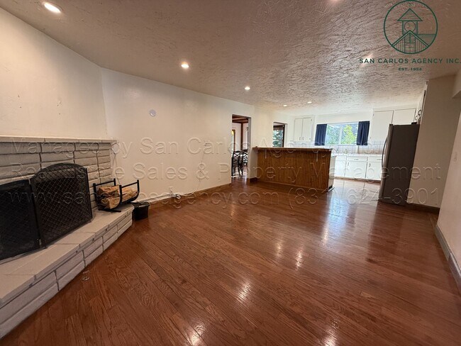 Building Photo - Spacious Three Bedroom Spanish Style Home in Upper Pebble Beach