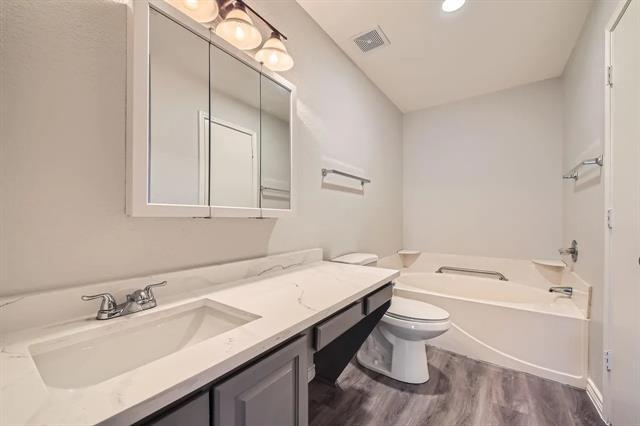 Building Photo - 10248 Westward Dr
