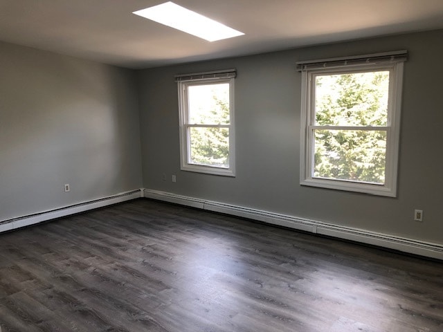 primary bedroom - 940 W Main St
