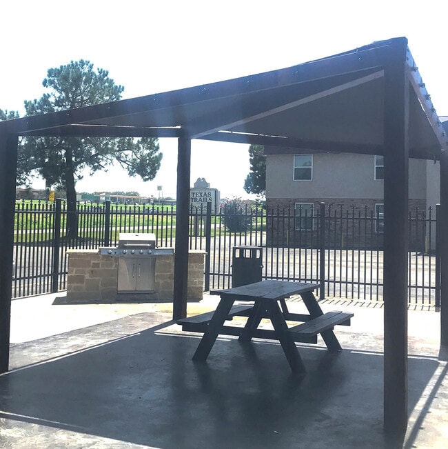 Building Photo - Texas Trails Apartments