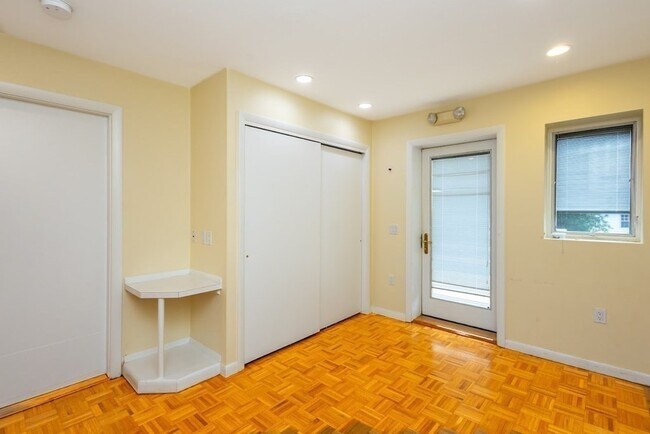 Building Photo - 680 Boylston St