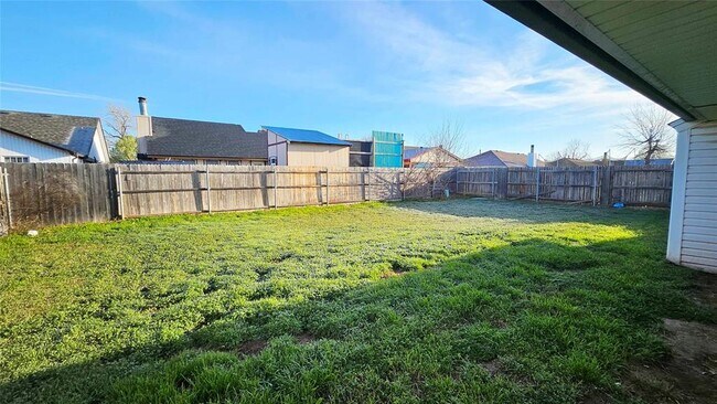 Building Photo - 10417 Fairfax Ln