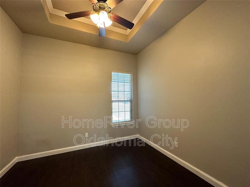 Building Photo - 9209 Misty Ln