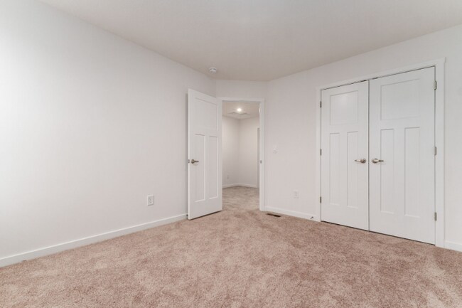 Building Photo - 144 Dusky Willow Dr