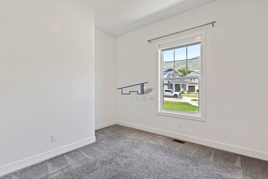 Building Photo - 378 W Clark Cir