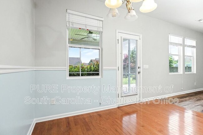 Building Photo - 407 Greywood Ln