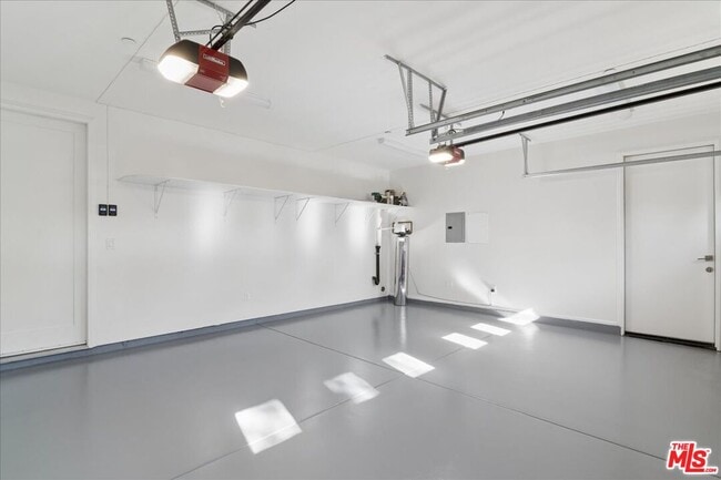 Building Photo - 4238 Jasmine Ave