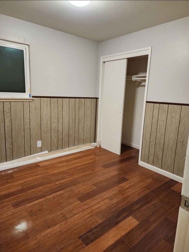 Building Photo - 2686 9th Ave