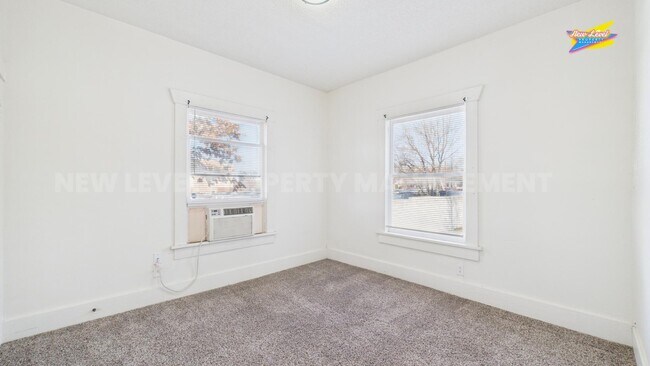 Building Photo - 362 N Holyoke Pl