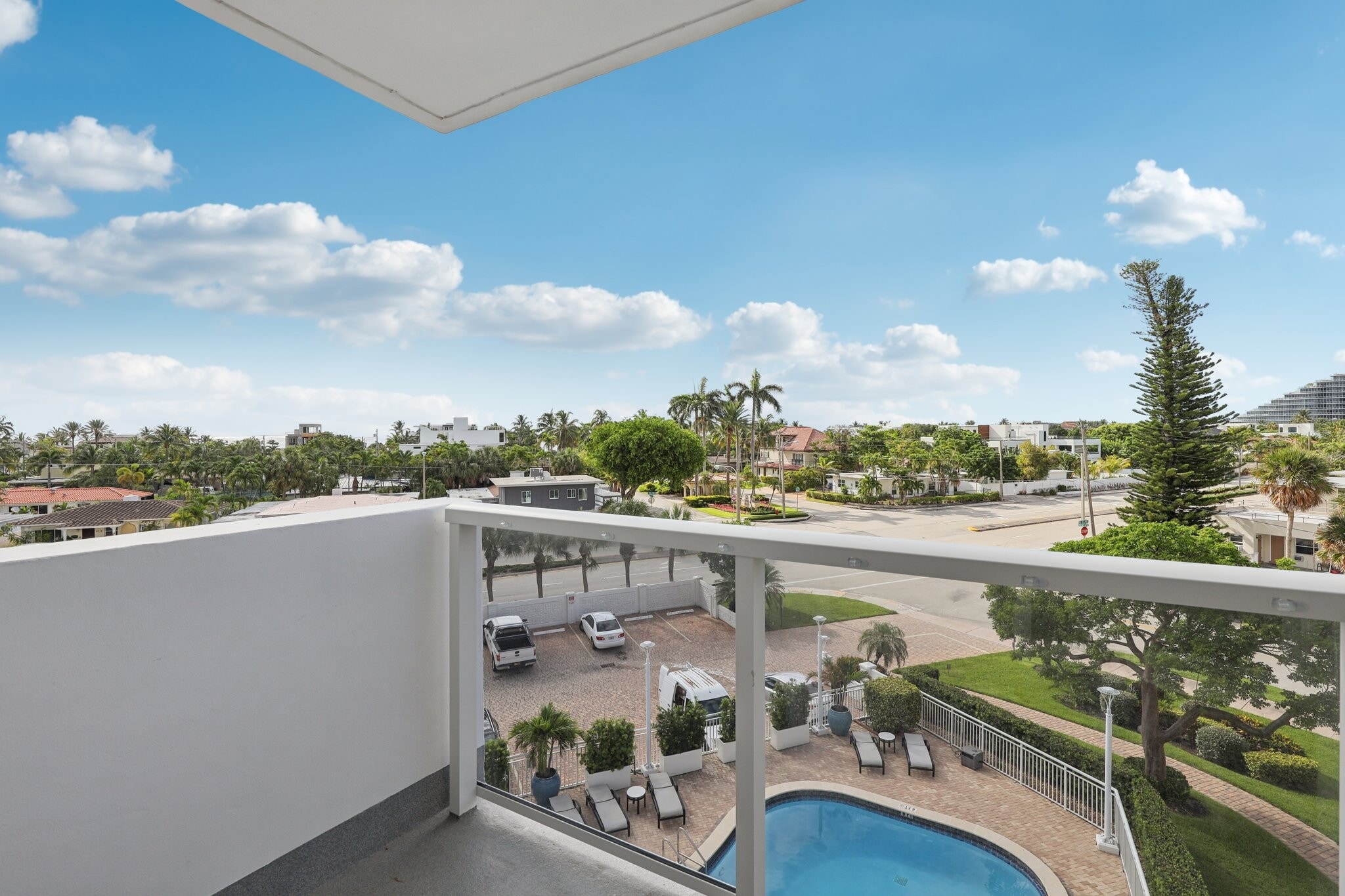 Building Photo - 2701 N Ocean Blvd